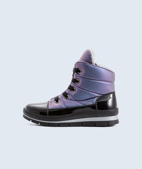 Violet winter boots
